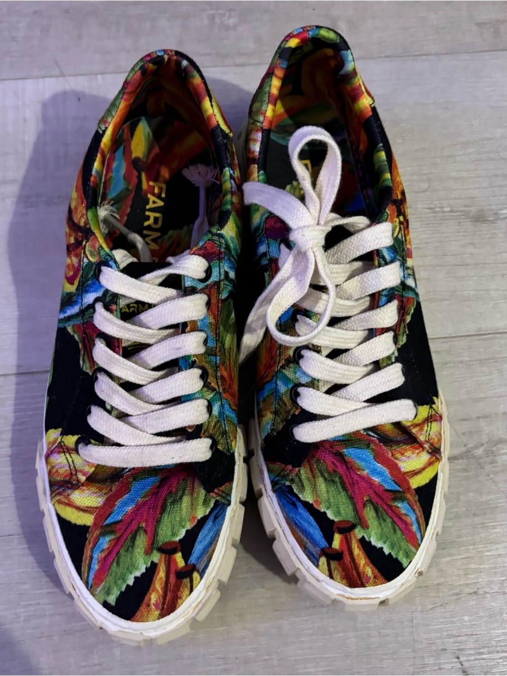 FARM RIO Sneakers Size 8